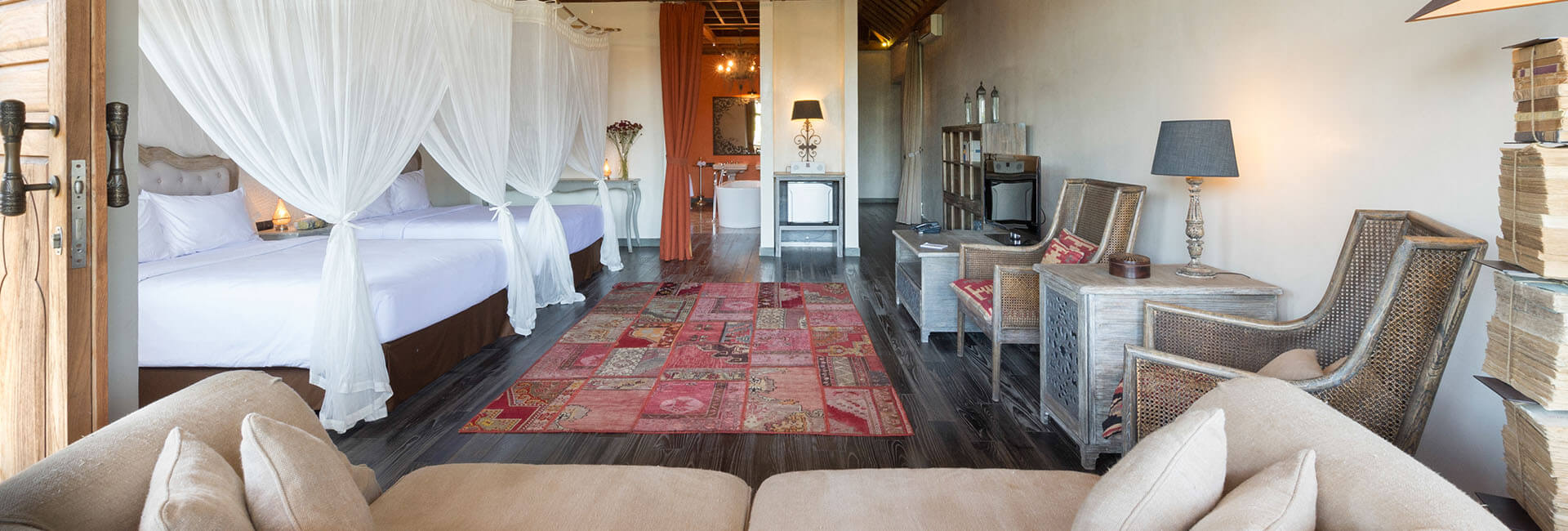 Sayang d'Amour - Forever room